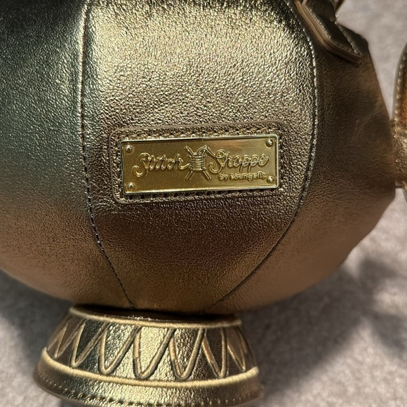 Stitch shoppe by loungefly Disney Aladdin genie lamp cross body bag - Picture 2 of 6